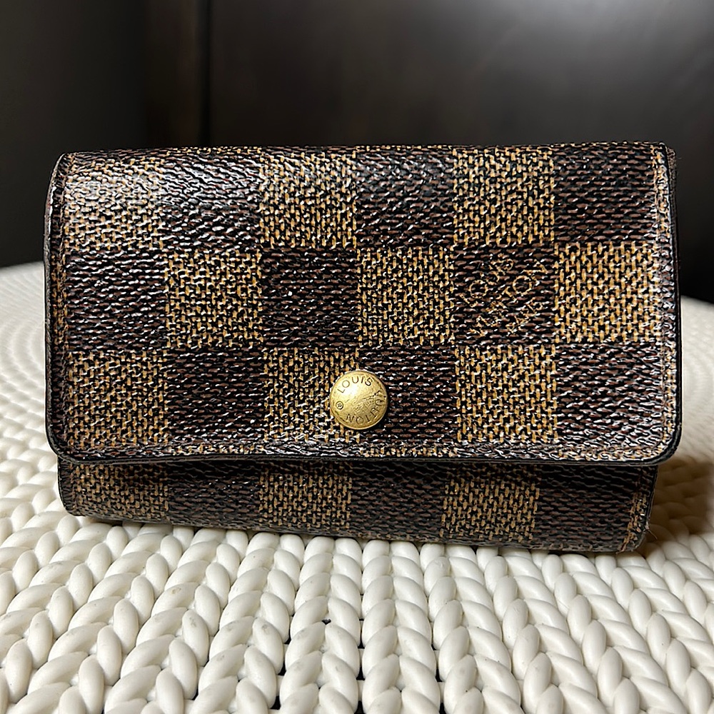 Louis Vuitton Damier Ebene Key Wallet - Picture 1 of 11
